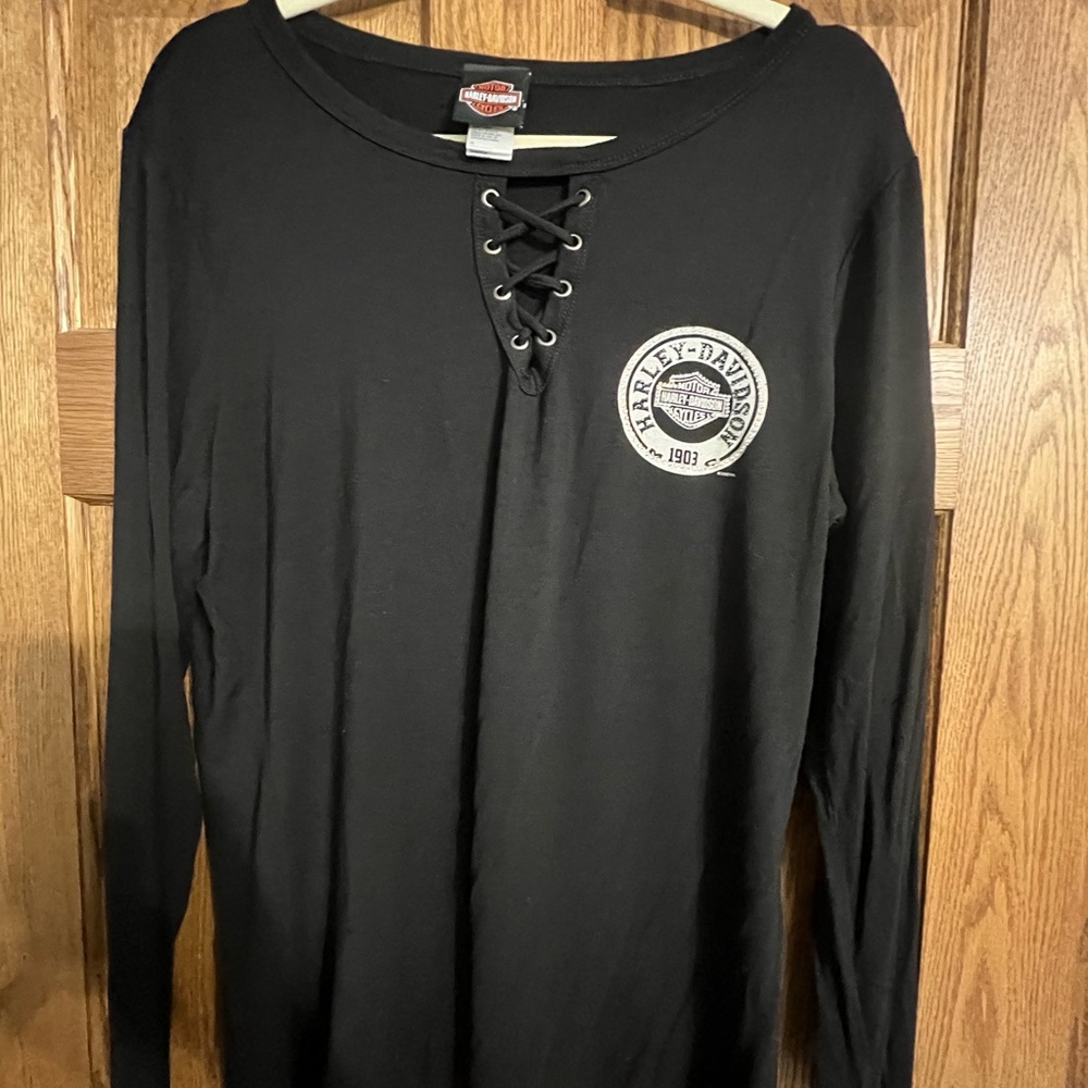 1x Harley Davidson long sleeve